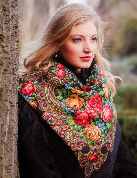 russian shawl pavlovo posad wool 35 folk scarf 100 silk fringes 89cm black green red roses