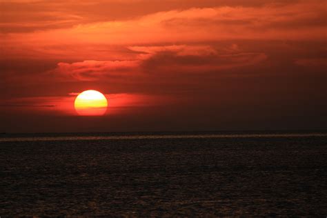 Wallpaper Horizon Afterglow Sunset Sun Sunrise Red Sky At Morning Calm Sea Atmosphere