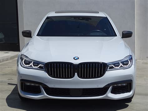 Learn how it drives and what features set the 2018 bmw 750i apart from its the 2018 bmw 750i carries a braked towing capacity of up to 2100 kg, but check to ensure this applies to the configuration you're considering. 2018 BMW 7 Series 750i Stock # M22657 for sale near ...