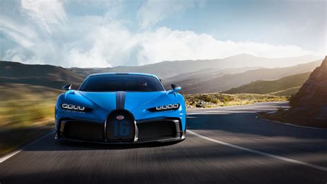 The chiron sport is bugatti's breathtaking new interpretation of the ultimate super sports car, unveiled at the 2018 geneva international motor show. Bugatti Chiron Pur Sport Revealed with $3.35 Million Price ...