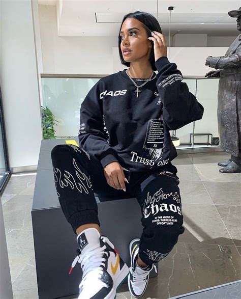 Streetwear Two Piece Set Women Tracksuit Female White Black Tops And Pants Women Matching Sets