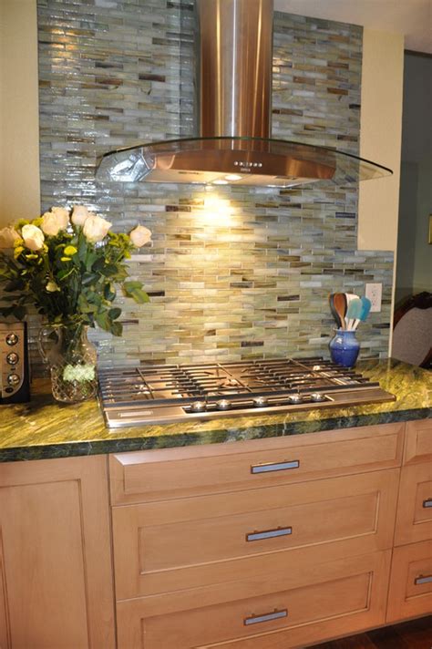 Msi's glass backsplash and glass mosaic tile lineup is a design favorite to enhance a wide range of interior and exterior. This looks like a mosaic I saw at Arizona Tile called ...