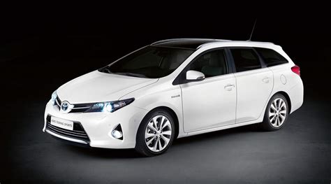 Toyota Auris Touring Sports Officiell En Kombi Bil Och Trafik