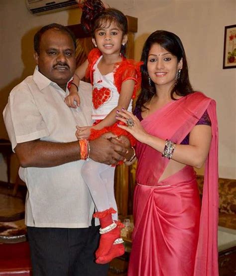 Последние твиты от nava prabha (@navaprabha). Have you seen Karnataka next CM HD Kumaraswamy's wife ...