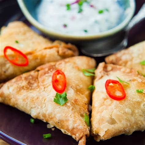 Quick And Easy Baked Vegetarian Samosas Recipe