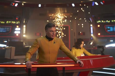 9 Photos And Trailer For Star Trek Discoverys Season 2 Finale Such