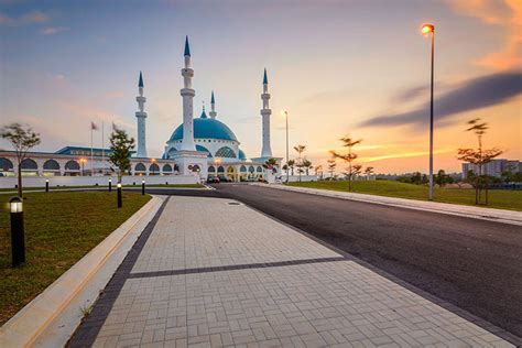 Johor bahru, malaysia is filled with a plethora of attractions and is capable of catering to all types of travelers. Visiting Johor Bahru: Top Things to do in Johor Bahru
