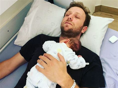 אם לא יועיל לא יזיק. ליאור דיין שוב נפרד מבת זוגו - שלושה חודשים אחרי לידת בתו ...