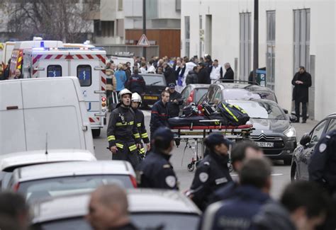 Ataque Ao Jornal Francês Deixa 12 Mortos Em Paris Mundo Diário De
