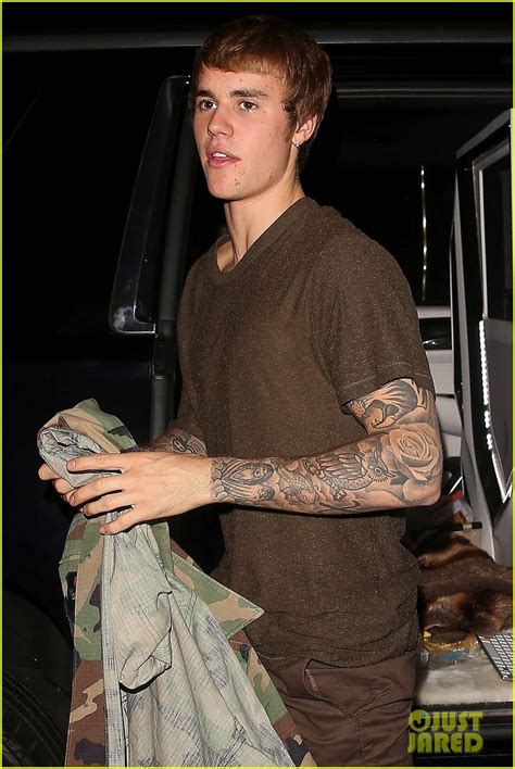 justin bieber asks paparazzi why you got to yell at me photo 3825796 justin bieber photos