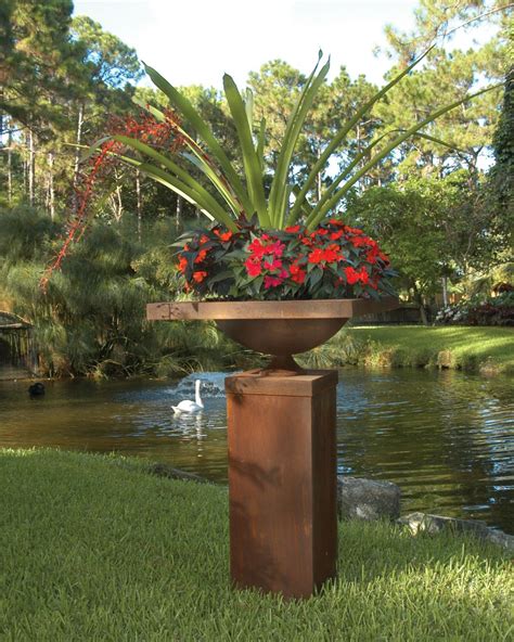 Bromeliads Form The Centerpiece One Of My Favorite Centerpieces For