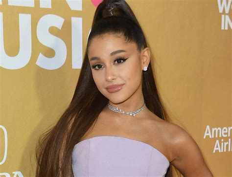 Ariana Grande Is Giving Away 1 Million In Free Therapy—heres How You