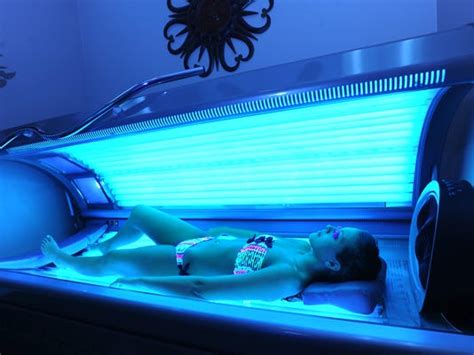 Tanning Beds Toll At Least 170000 Skin Cancers A Year