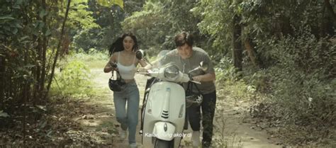 She was born to actors dennis padilla and marjorie barretto. Julia Barretto Outfits In Paubaya Music Video