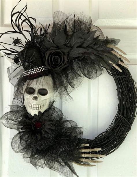 Skull Wreath Gothic Wreath Spooky Halloween Halloween Door Etsy