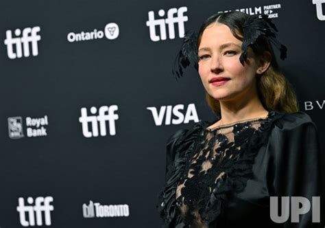 Photo Haley Bennett Attends Widow Clicquot Photocall At The Toronto