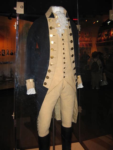 George Washingtons Uniform That He Wore During The Revolutionary War