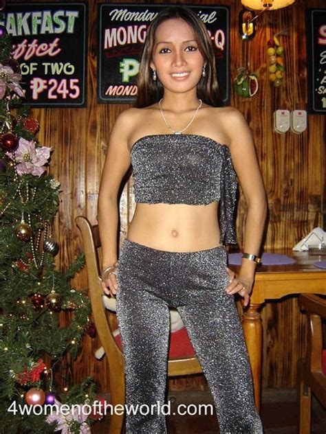 Filipinabargirlhottie From Angeles City Loves To Celebrate Christmas