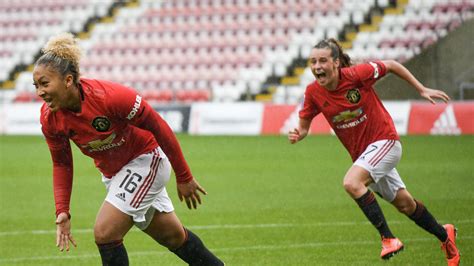 Kemenangan Pertama Tim Perempuan Manchester United di WSL > Berita
