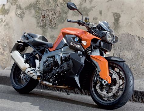 Bmw r 1300 pictures. Photo 6.