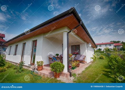 Single Storey Private House Wide Angle Image Hdr Colors Outside View
