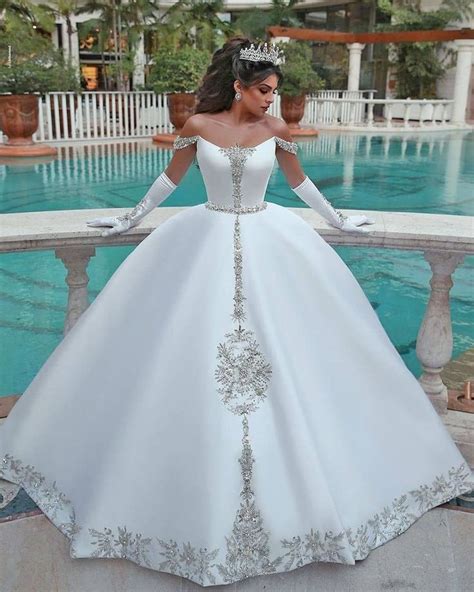 Disney Wedding Dresses 24 Fairytale Inspiration Looks Disney Wedding