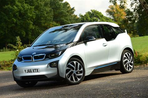 Bmw produces cars and suvs, and uses an alphanumeric naming system many in the industry have come to imitate. Used BMW i3 buying guide | DrivingElectric