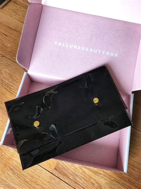 February Allure Beauty Box Review 2019 | Beauty box ...