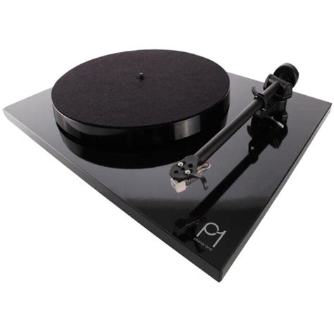 Rega Planar 1 Turntable With Rb110 Tonearm And Carbon Cartridge In