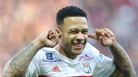 Ligue 1 round-up: Memphis Depay nets late winner to boost Lyon