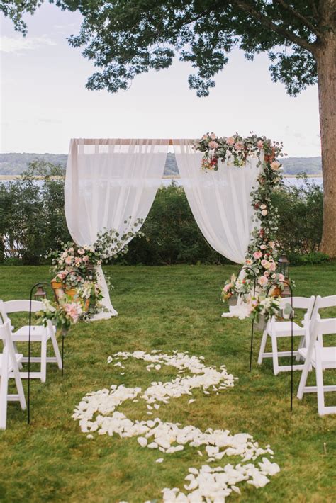 We plan and coordinate austin weddings! 25 Trending Wedding Altar & Arch Decoration Ideas ...