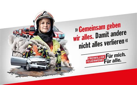 Pin Auf Feuerwehr Frauen Female Firefighter
