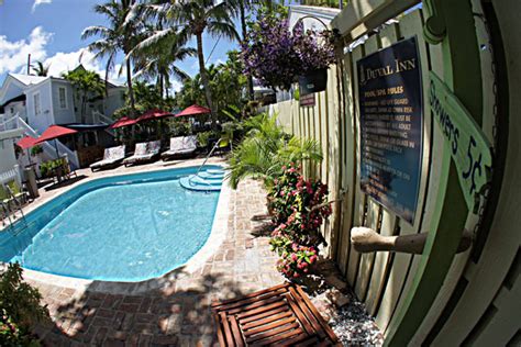 Holiday inn key west hotels are provided below. Key West Bed and Breakfast, Duval Inn Guesthouse and B&B ...