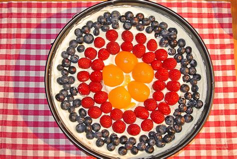 Maybe you would like to learn more about one of these? Deutschland - Kuchen (Rezept mit Bild) von ltunited ...