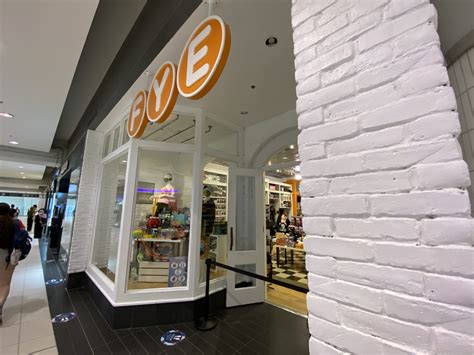 Us Retailer Fye Opens Store At Cf Toronto Eaton Centre