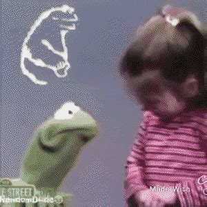 Последние твиты от kermit the frog (@kermitthefrog). Best Kermit Falling GIFs | Gfycat