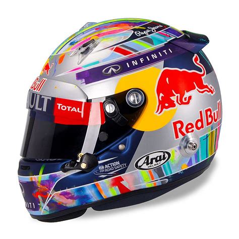 It has been used to create a copy for the movie rush in 2013 signed by chris hemsworth during the making of the movie. Vettel Helmet Design China 2014 | Casque moto, Casques, Casque