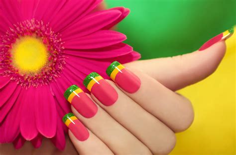 Quieres tener unas uñas cortas decoradas y que se vean hermosas? 53 Fotos de Uñas Decoradas 2020 Sencillas, Faciles y Elegantes