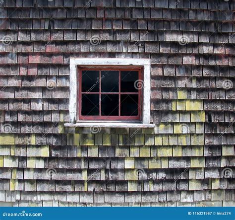 Cedar Shingle Barn Wall With Six Pane Window Royalty Free Stock