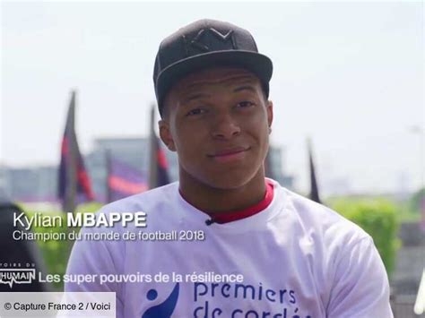 Non stop people vous raconte tout. VIDEO Ému, Kylian Mbappé évoque sa séparation avec ses ...