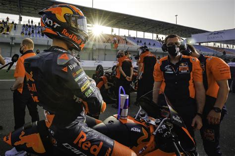 You can see all the moto3, moto2 and motogp sessions live through this link, please support the channel with a follow or subscribe to the twitch channel, thanks. Moto3™ - GP de Doha : Masia peut-il doubler la mise ...