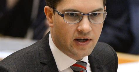 Move with arrows or wasd. Tårtattack mot Jimmie Åkesson | SvD