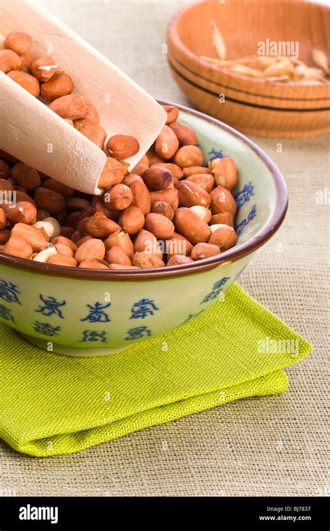 Groundnut Hi Res Stock Photography And Images Alamy