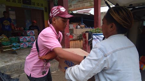 Korban banjir butuh bantuan makanan dan air bersih banjir terjang 9 desa, rsud kota nganjuk turut terendam wapres kunjungi korban banjir subang, wagub jawa barat sebut banjir akibat kerusakan alam Penyaluran Bantuan Banjir (Lanjutan) | Klinik Tumbuh ...