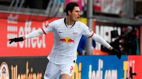 Prêté au rb leipzig l'été dernier par la roma, patrik schick a retrouvé la confiance en allemagne. RB Leipzig: Stürmer Patrik Schick über Mode, Liebe und ...