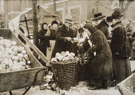 Wie hoch ist die inflation in deutschland? Germany: Inflation, 1923 Photograph by Granger