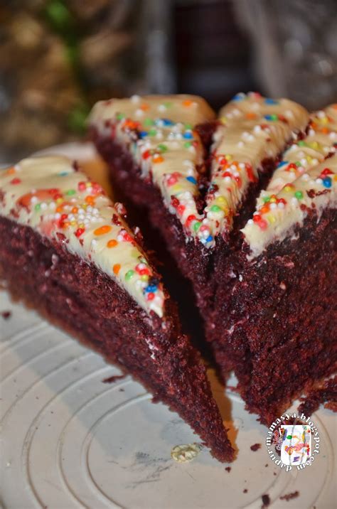 0 ratings0% found this document useful (0 votes). Dapur Mamasya: Moist Red Velvet Cake