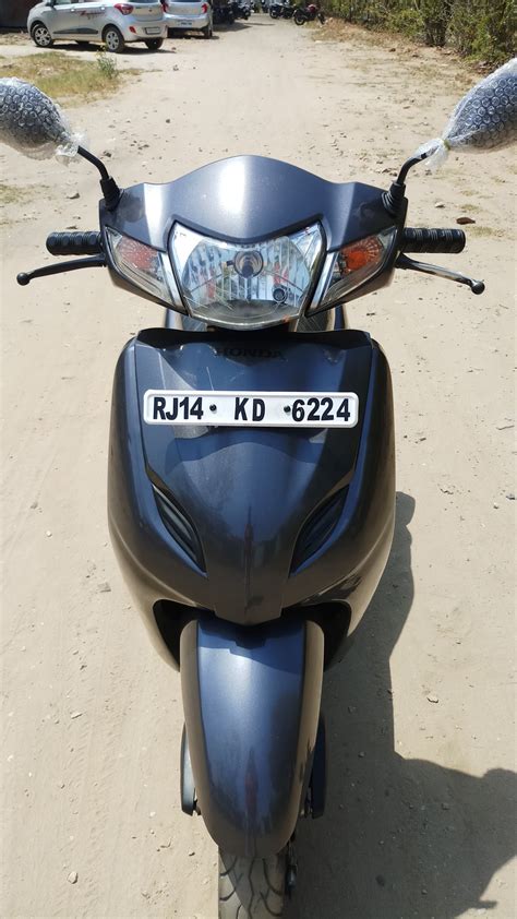 The scooter now gets led headlamp that delivers better illumination than the outgoing model. Honda Activa 3G refurbished scooter at best price | CredR