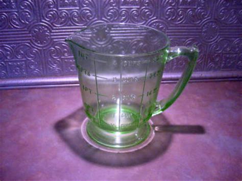 Vintage Green Depression Glass Measuring Pitcher 1 Quart Antique