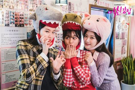 Kang min ah is a south korean actress represented by h&entertainment. Moon Ga Young, Park Yoo Na, and Kang Min Ah Pose together ...